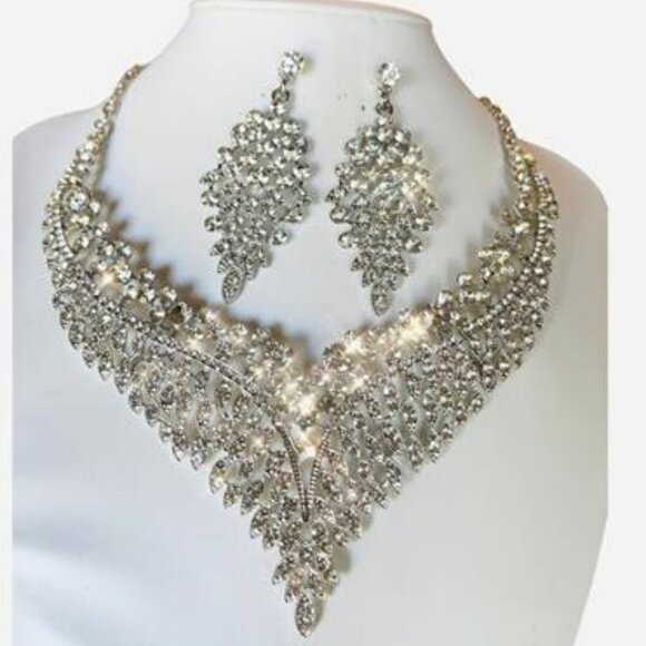 3 PCS Silver Rhinestone Necklace Earrings Crown Set Bridal Prom Jewelry Set - Picture 2 of 4